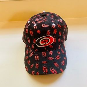 NWT Carolina Hurricanes Hockey Team Logo Hat